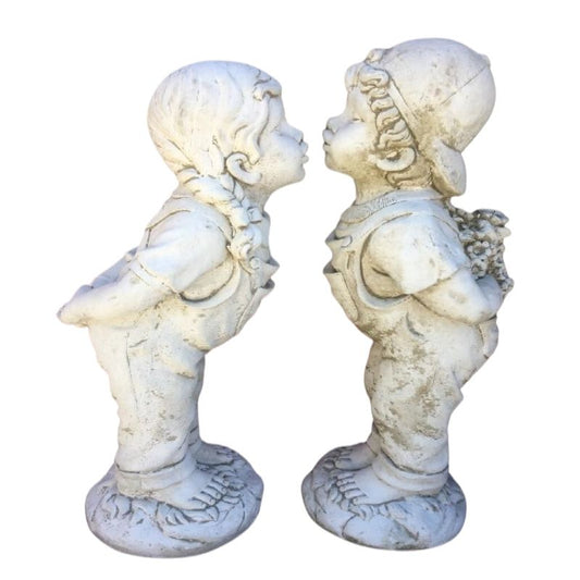 Large Kissing Pair Statue  